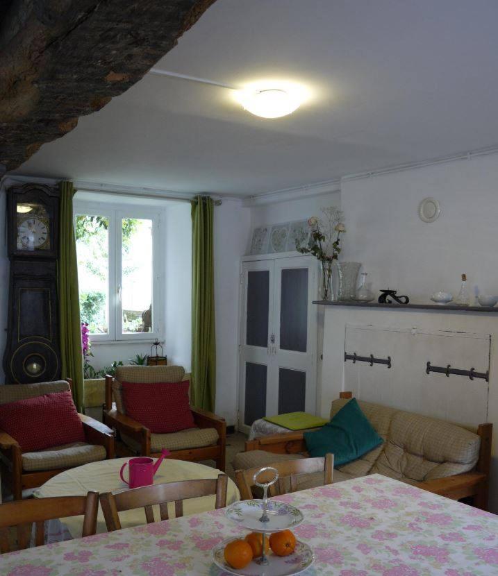 Bed and Breakfast Les Miquelots Pont-d'Ouilly Esterno foto